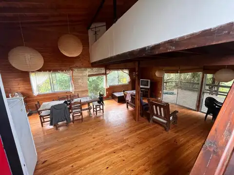Casa 5 ambientes con 2 baños