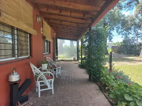 Hermosa casa quinta en venta, Empalme Lobos