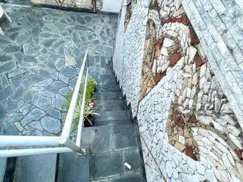 Depto Tipo Casa en Venta 61 años