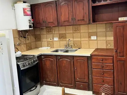 Depto Tipo Casa 4 ambientes con 2 baños