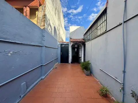 Depto Tipo Casa en Alquiler de 2 dormitorios