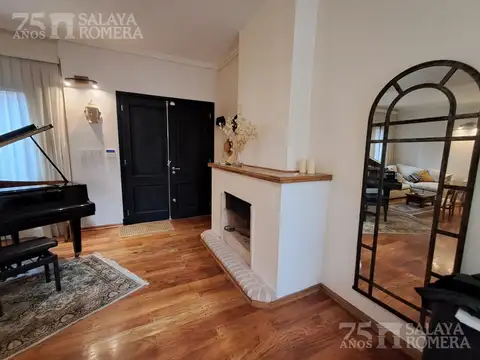 Casa en Alquiler en La Lucila, USD 3.850