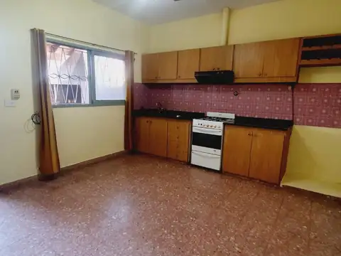 Depto Tipo Casa en Venta 50 años