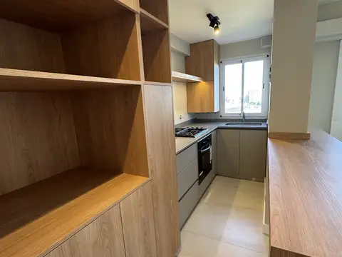 DUEÑO VENDE ! 2 ámb. en Plaza Colon