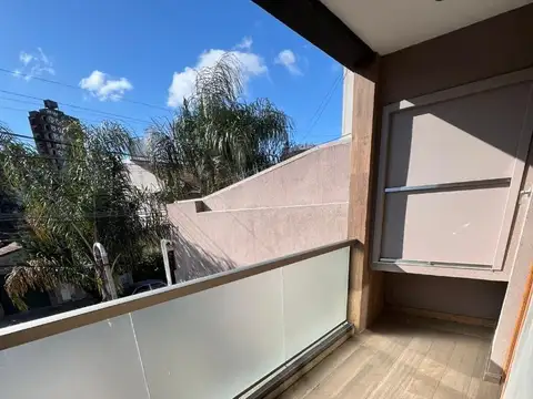 Chacabuco 68 , Piso 1