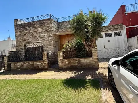 Casa Venta El Palomar excelente ubicacion!