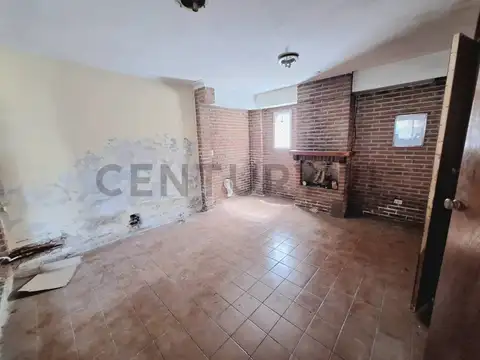Casa en PH de 5 ambientes en zona Pinos de Anchorena