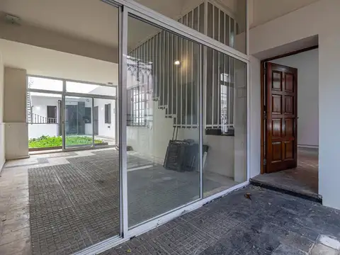 Oficina en Venta con 1 cochera
