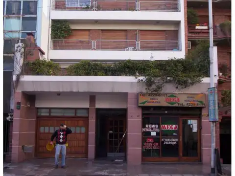 Monoambiente amplio y luminoso a mts. Av Mitre en Avellaneda