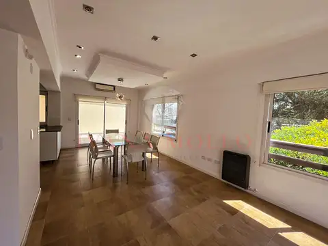 Departamento 4 ambientes con 2 baños