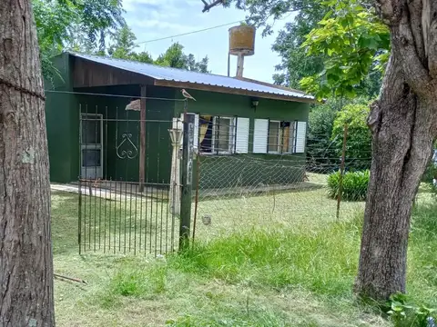 Casa 3 ambientes con 1 baño