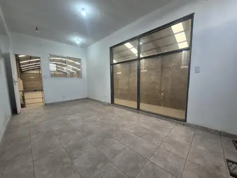 Galpon en Alquiler 15  mts Frente