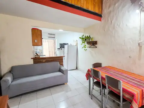 Duplex venta 2 ambientes Castelar norte Estacion