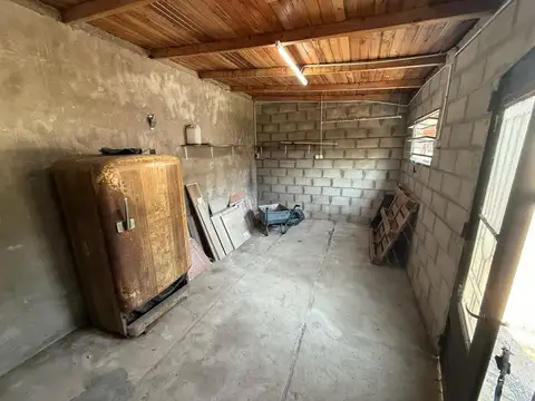 Galpon en Venta 25  mts Fondo