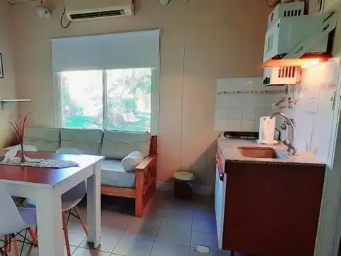 Mercedes e/ Tandil y Junin