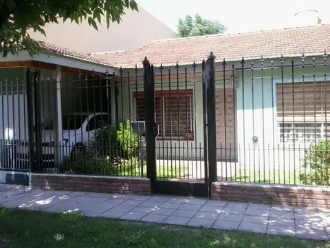 Casa en muy buena zona!!!