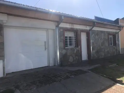 Excelente Casa en alquiler M U L T I F A M I L I AR