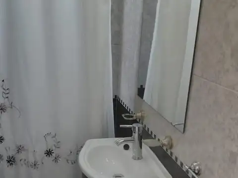 Departamento en Alquiler en Versalles, $ 750.000