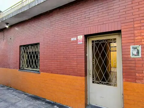 CASA 3 AMBIENTES PARRILLA PATIO TERRAZA