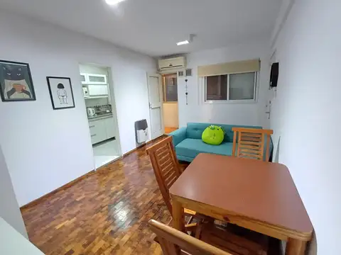 Av. Pellegrini 800, Piso 4