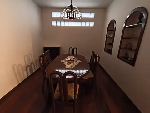 Depto Tipo Casa 4 ambientes con 2 baños