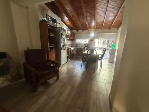 Depto Tipo Casa en Venta en Villa Maipu, USD 115.000