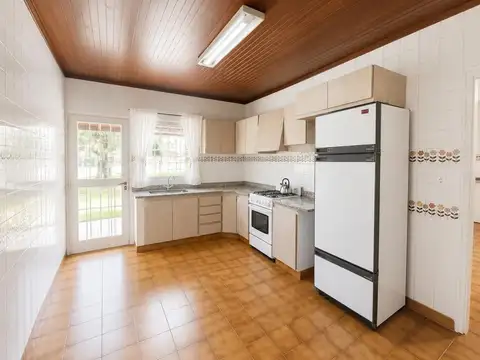 Casa 5 ambientes con 3 baños