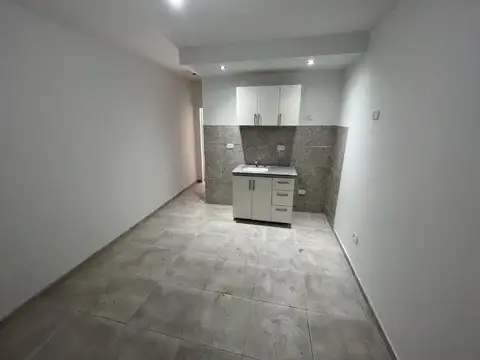 GRAN OPORTUNIDAD MONOAMBIENTE AL FRENTE CON BALCON