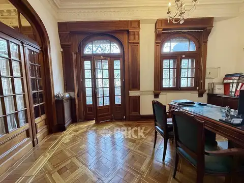 Depto Tipo Casa en Venta 90 años