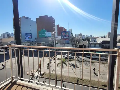 VENTA DEPARTAMENTO 3 AMBIENTES . WILDE  CENTRO