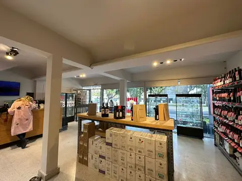 Avenida Guillermo Udaondo 1300