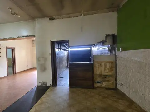 Casa en Venta en Isidro Casanova, USD 60.000
