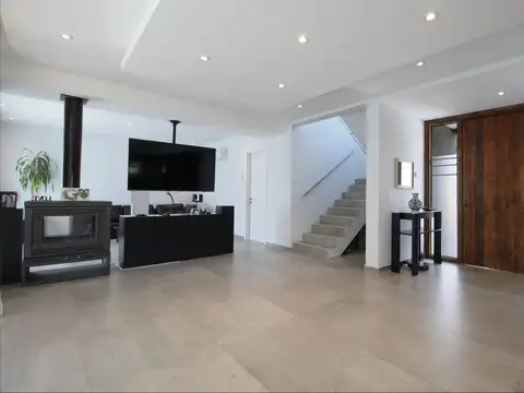 Casa en Alquiler de 4 dormitorios