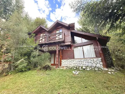 Casa 3 ambientes con 7 baños
