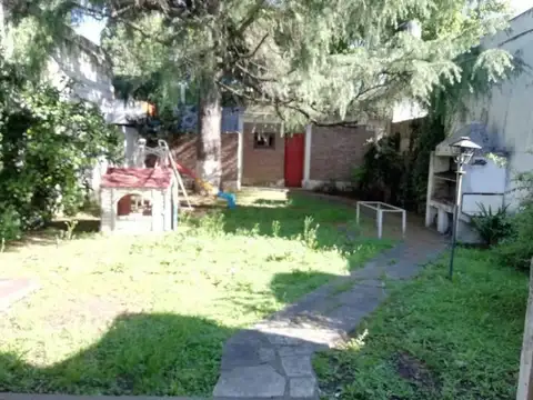 Casa ideal dos familias con fondo libre, muy lujosa.