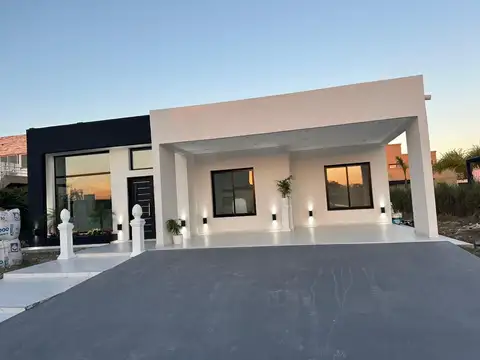 Casa en Venta en Canning, USD 360.000