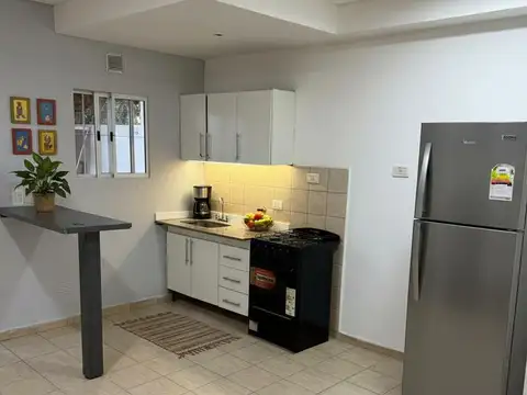 Venta de departamento 2 ambientes con patio  Moreno