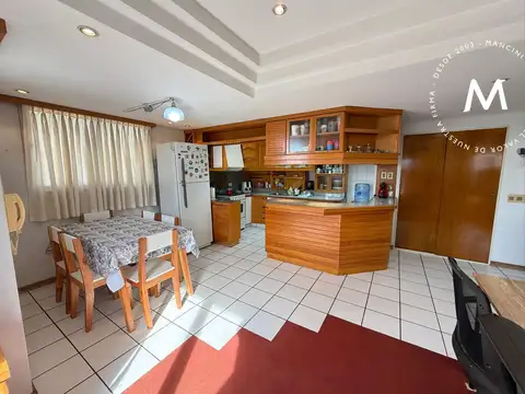 APTO CRÉDITO - Departamento en venta de 2 ambientes con cochera - Villa Ballester Centro