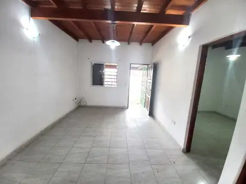 Depto Tipo Casa 3 ambientes con 1 baño