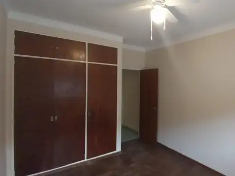 Rastreador Fournier 3131 , Piso PB