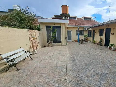 Casa en Venta en Moron, USD 185.000