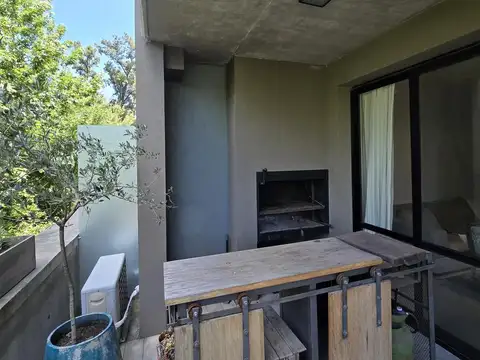 Departamento en Alquiler con 1 cocheras