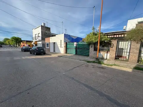 Vendo Casa con Galpón en Concepción del Uruguay, Entre Ríos