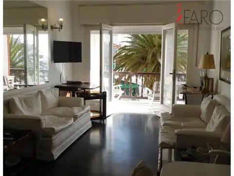 Departamento en Alquiler de 3 dormitorios