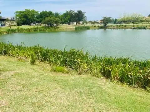 Terreno en Venta de 881,0 m2