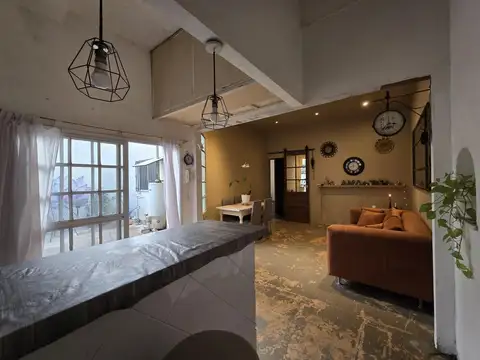 Depto Tipo Casa en Venta 60 años