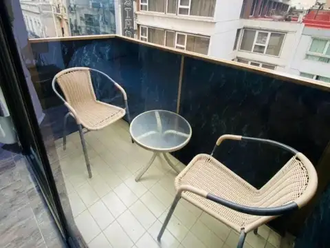 Suipacha 900, Piso 9°