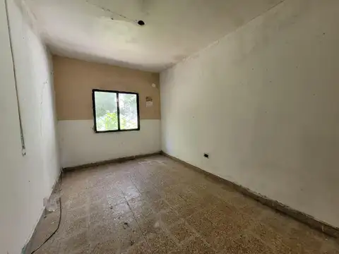 Casa 3 ambientes en alquiler Comercial Pilar centro