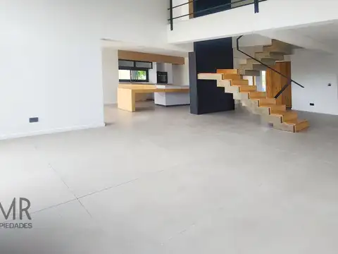 Casa en Venta 1 año