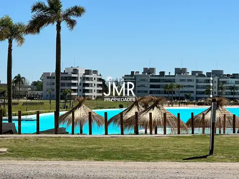 Casa Venta 3 Dormitorios Lotes de 450 m2. Barrio Lagoon. Pilar
